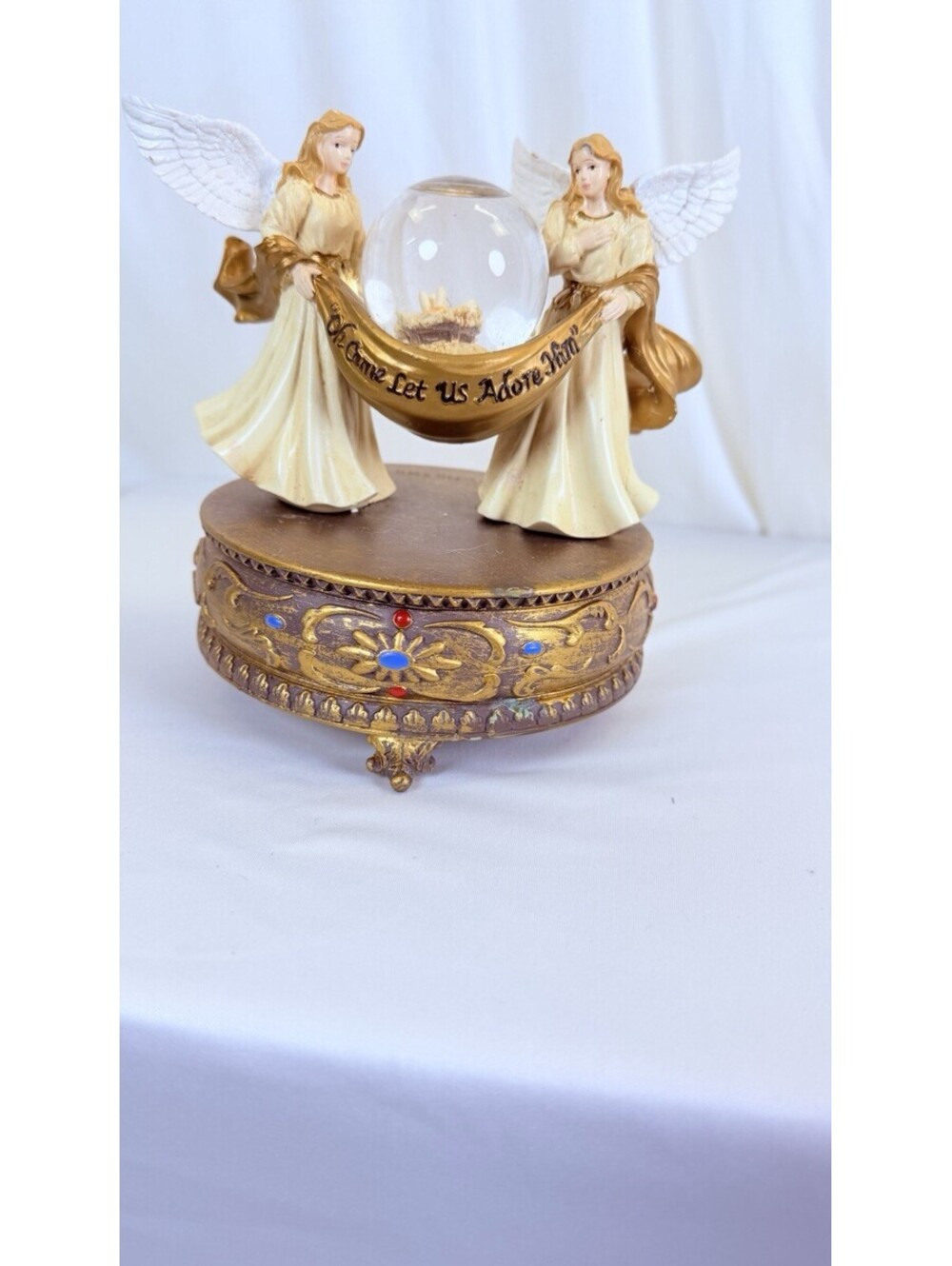 2010 Two Angels "Oh Come Let Us Adore Him" Music Box Snow Globe Collections Etc.